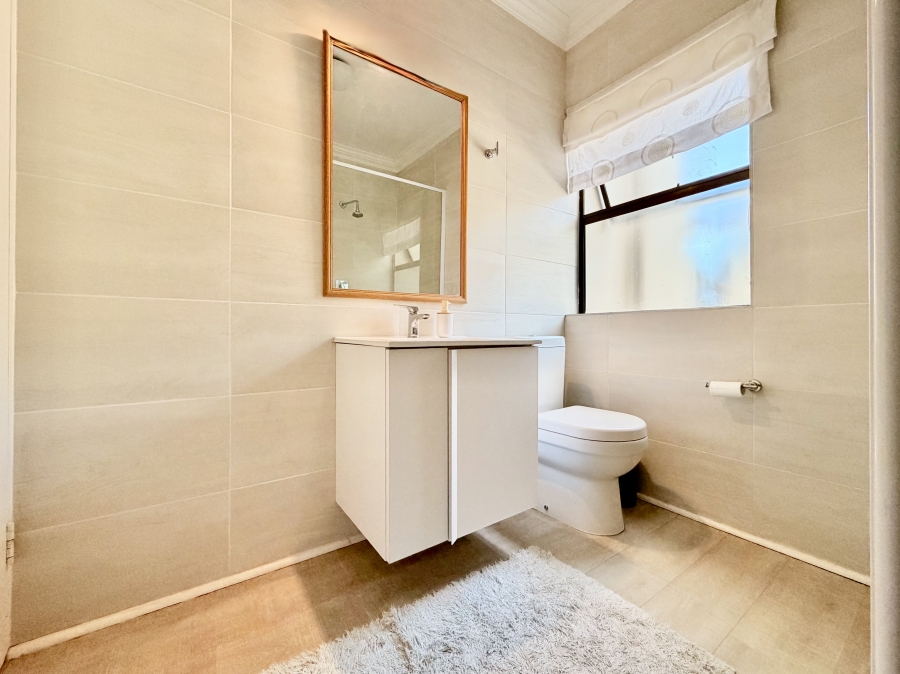 3 Bedroom Property for Sale in Voelklip Western Cape